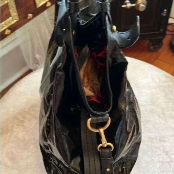 *Marc Jacobs* Black Patent Hobo Tote EUC